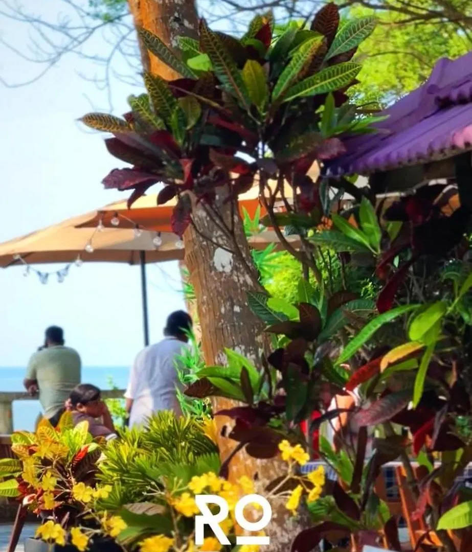 民宿 Roba- Beachcafe & Luxurystay 坎努尔